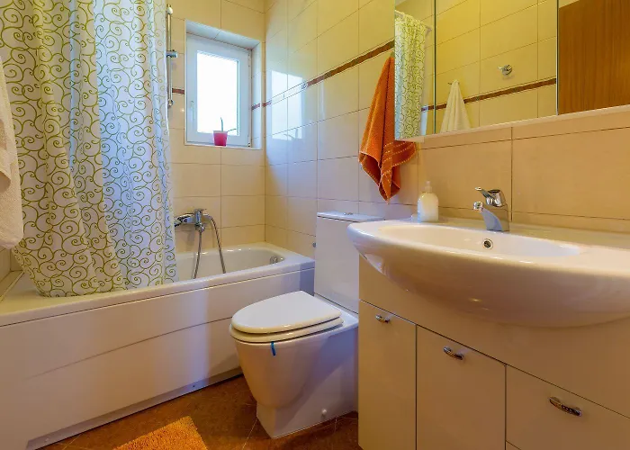 Malerisches Nur 500 Meter Zum Mit Meerblick, Grillbereich, Parkplatz Apartamento *