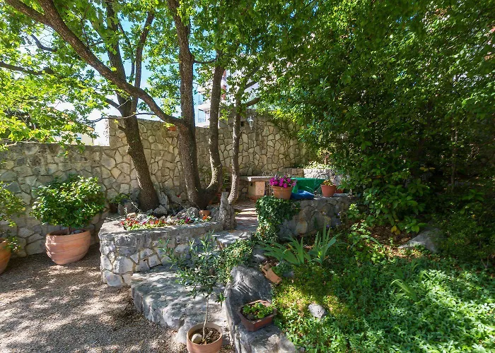 Malerisches Nur 500 Meter Zum Mit Meerblick, Grillbereich, Parkplatz * Crikvenica